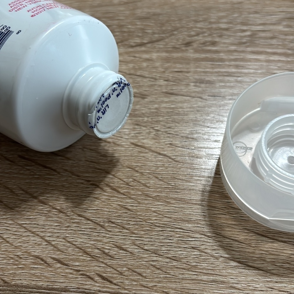 Avon Magical Faerie Hydrating Shower Gel - Picture 3 of 3